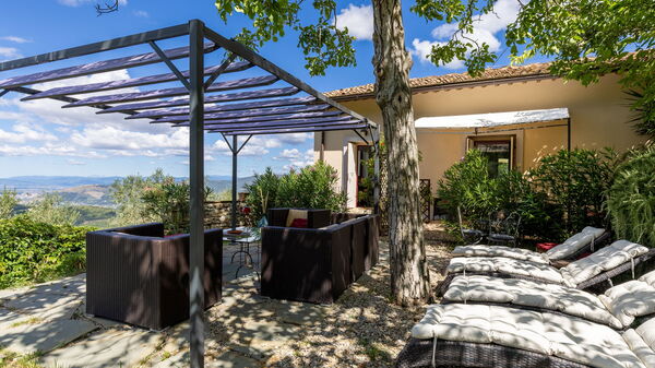 Villanova Lonciano - 2026: Exteriör, Utomhus