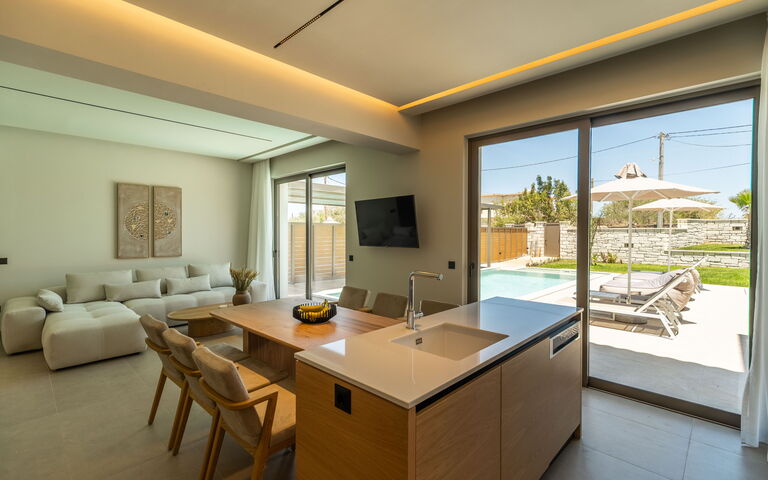 Villa Zen Hephaistos: Lunchrum, Vardagsrum