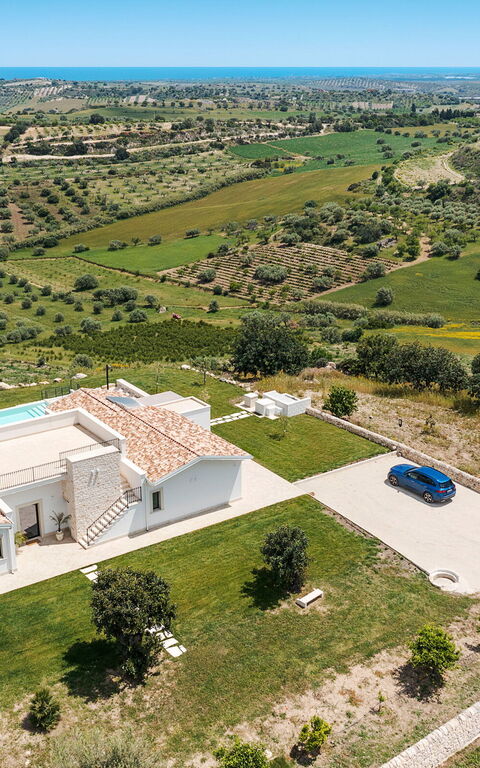 Netina Domus: Trädgård, Utomhus, Visningar