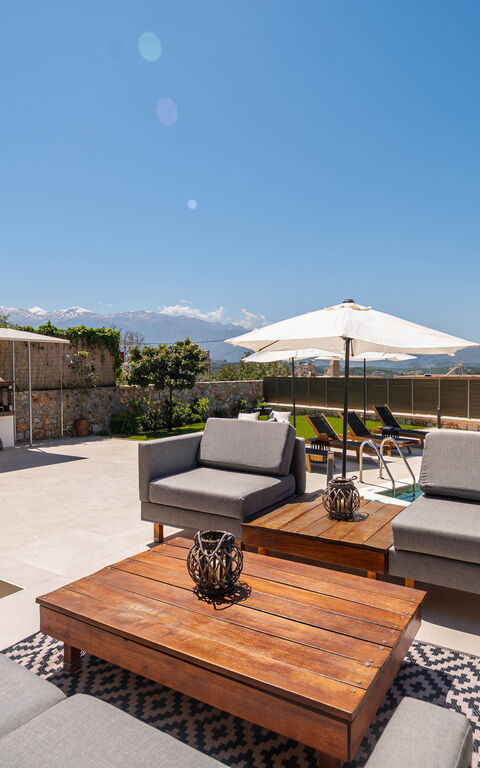 Villa Platon: Utomhus