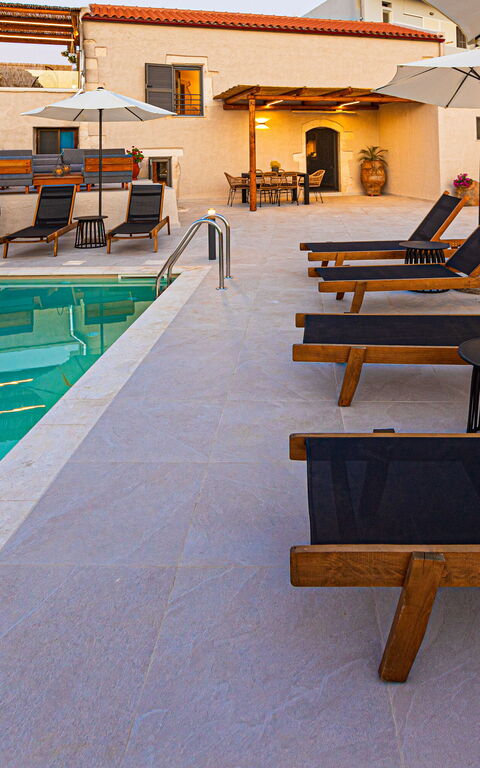 Villa Platon: Exteriör, slå samman, Utomhus