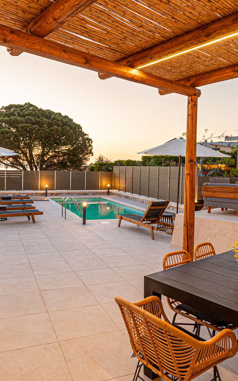 Villa Platon: Balkong / terrass / uteplats, Exteriör, slå samman, Trädgård, Utomhus