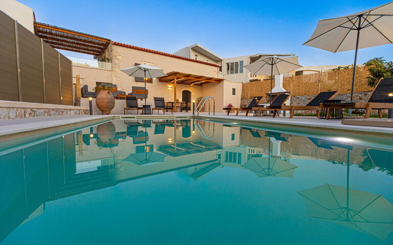 Villa Platon: Exteriör, slå samman, Utomhus