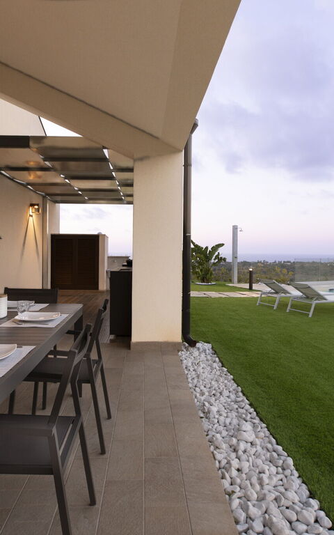 Villa Aversa: Balkong / terrass / uteplats, Exteriör, Trädgård, Utomhus, Visningar