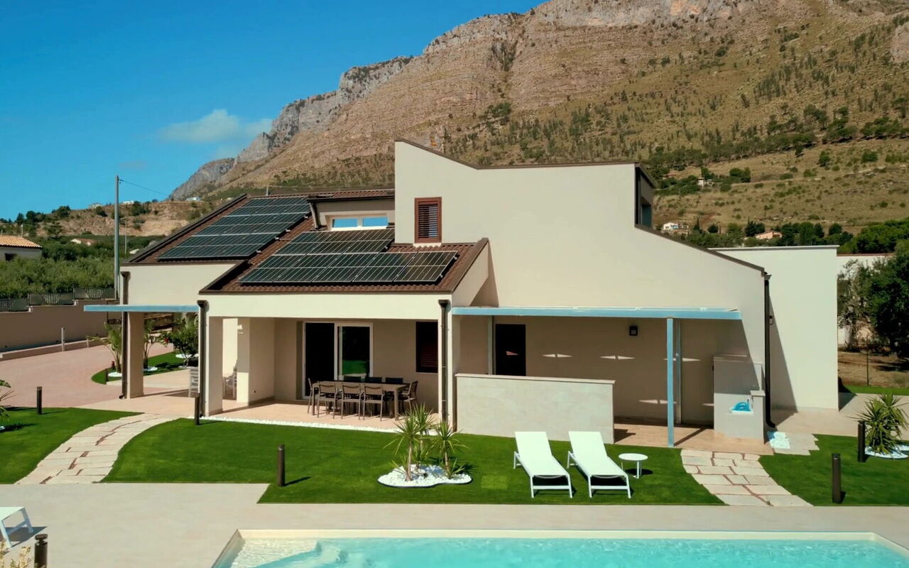 Villa Aversa: Exteriör, slå samman, Trädgård, Utomhus, Visningar