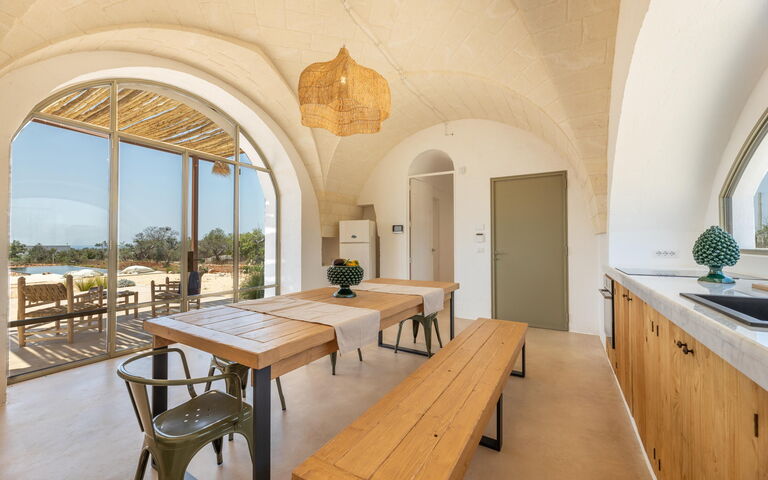 Villa Perla Del Sud: Kök, Lunchrum