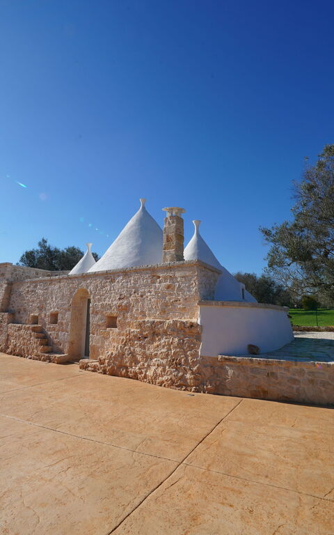 Trullo Samanta: Trädgård, Utomhus