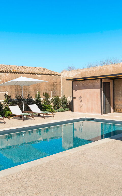 Dimora Spinazzella: Exteriör, slå samman, Utomhus