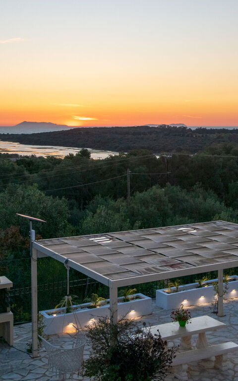 Villa Irida: Utomhus, Visningar
