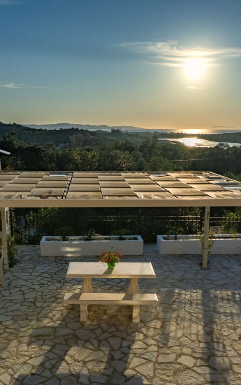Villa Irida: Utomhus, Visningar