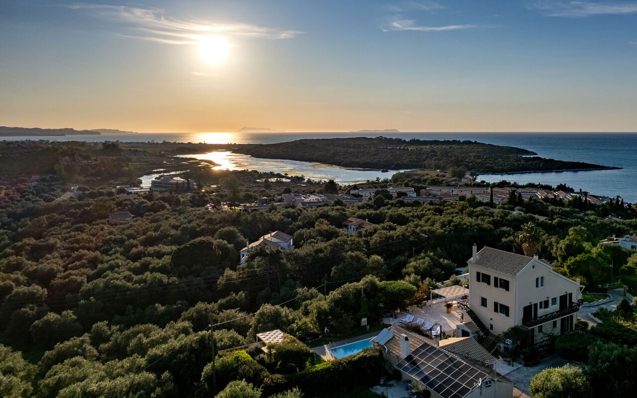 Villa Irida: Utomhus, Visningar
