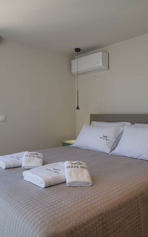 Villa Eleas Ikos: sovrum