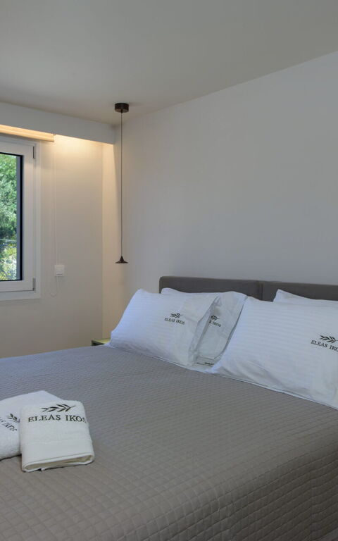 Villa Eleas Ikos: sovrum