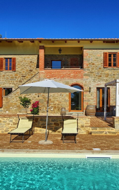 Villa Anna: Exteriör, slå samman, Utomhus