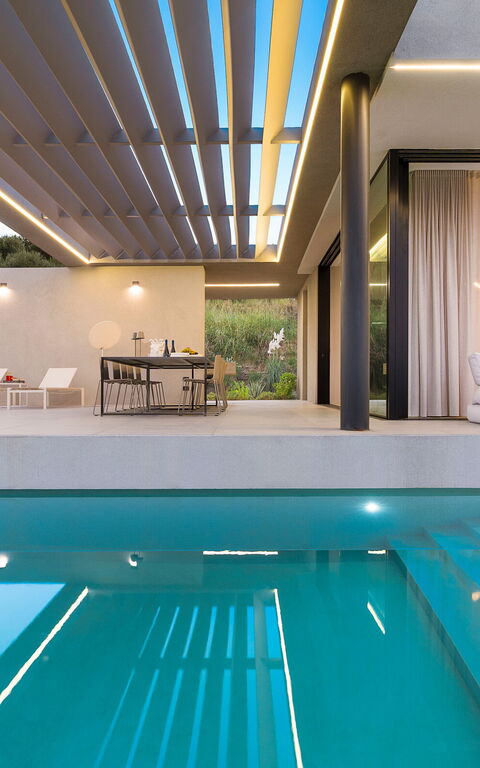 Villa Calypso: Exteriör, slå samman, Utomhus