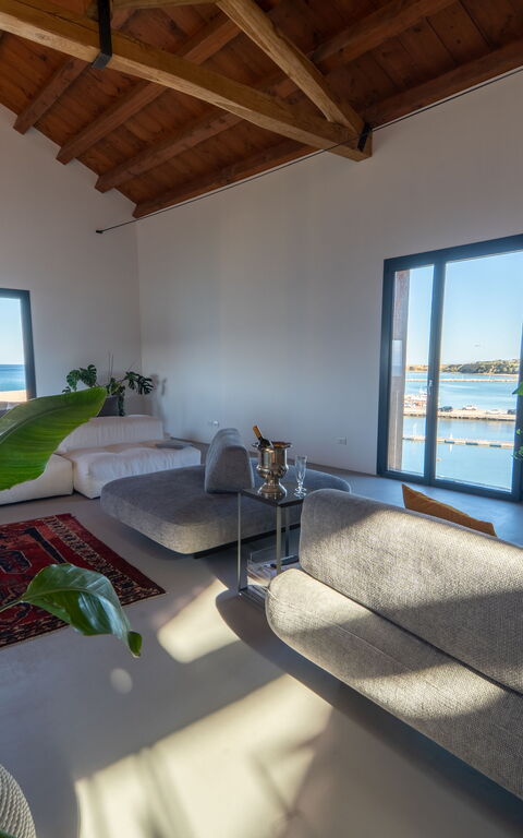 Punta Marina Luxury House: Vardagsrum
