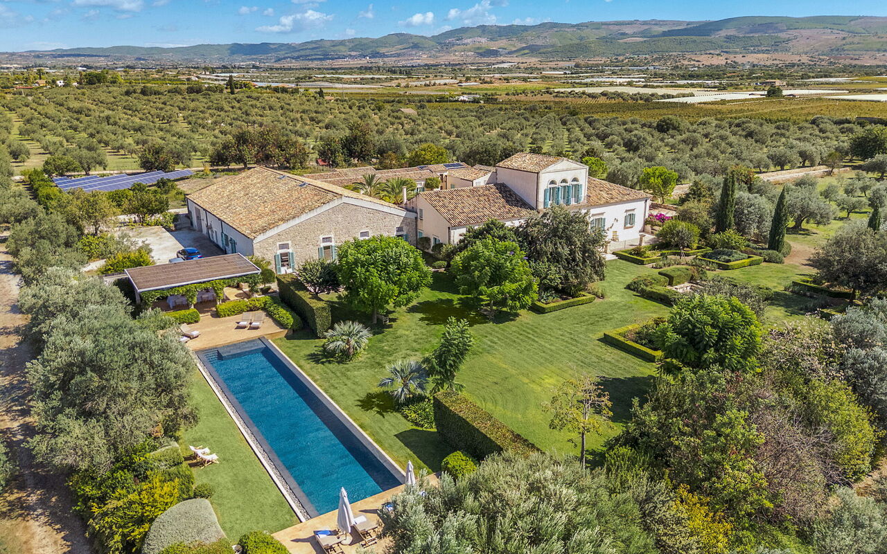 Domus Olivae: Exteriör, slå samman, Trädgård, Utomhus, Visningar