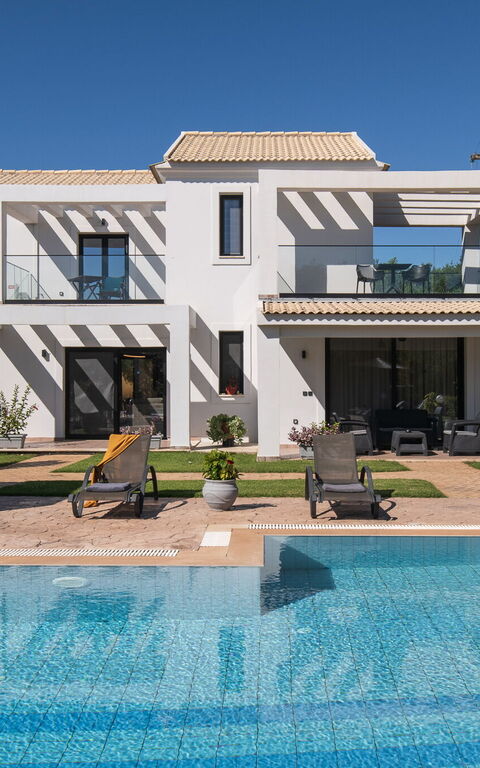 Villa Melitti: Exteriör, slå samman, Utomhus