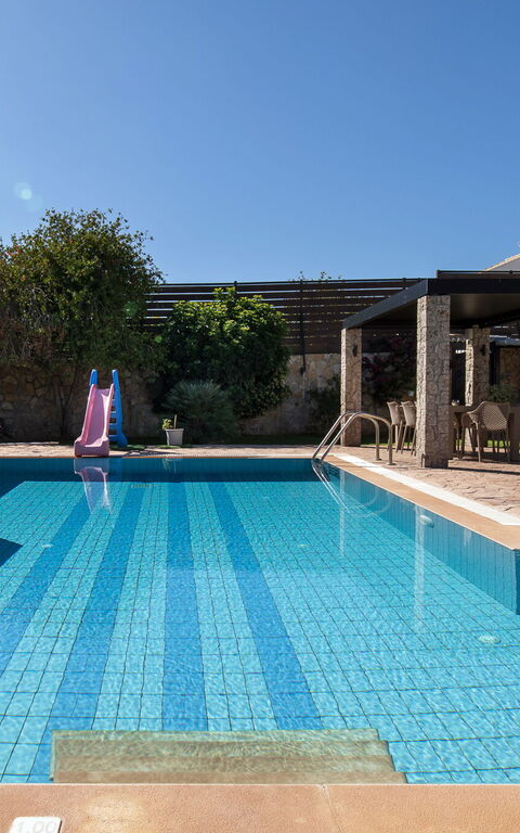 Villa Melitti: Exteriör, slå samman, Utomhus