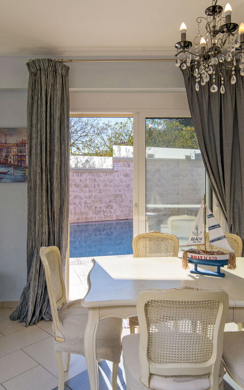 Doctor'S House: Lunchrum