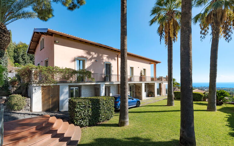 Villa Agrume: Exteriör, Trädgård, Utomhus