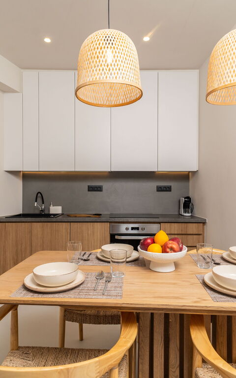 Lofos Horizon Villa: Kök, Lunchrum