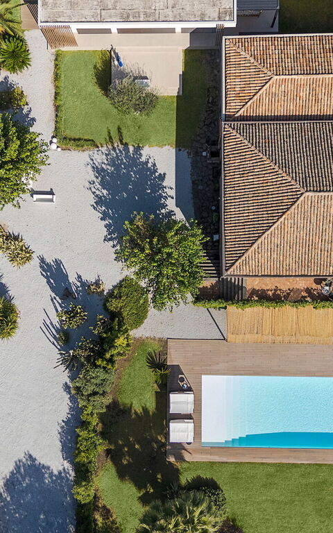 Muna Retreat: slå samman, Visningar