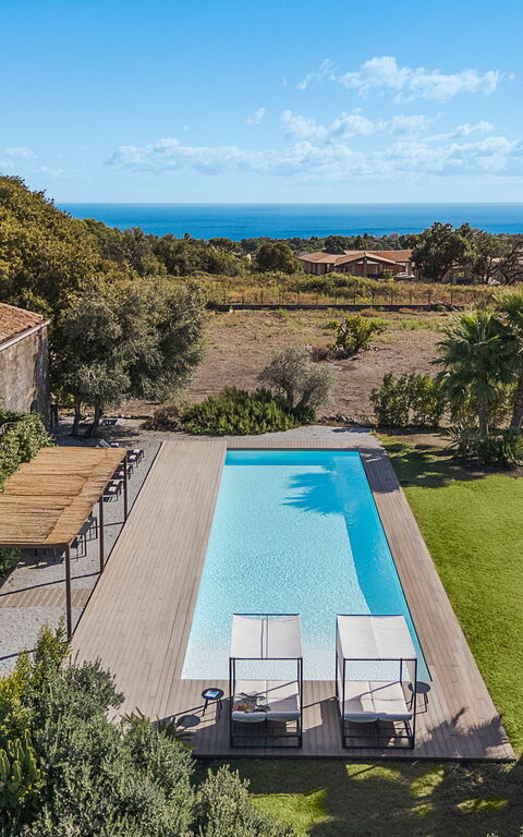 Muna Retreat: Exteriör, slå samman, Utomhus, Visningar