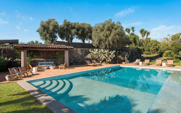 Villa Continella: Exteriör, Trädgård, Utomhus