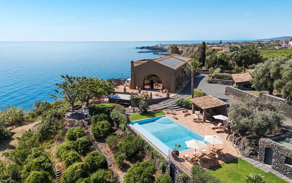 Villa Continella: slå samman, Trädgård, Visningar