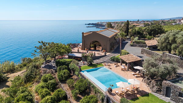 Villa Continella: slå samman, Trädgård, Visningar