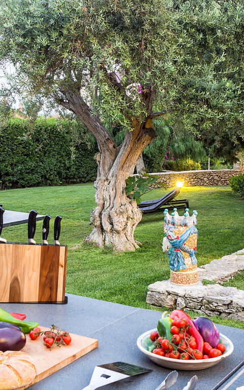 Villa Profumo D'Oriente: Exteriör, Trädgård, Utomhus