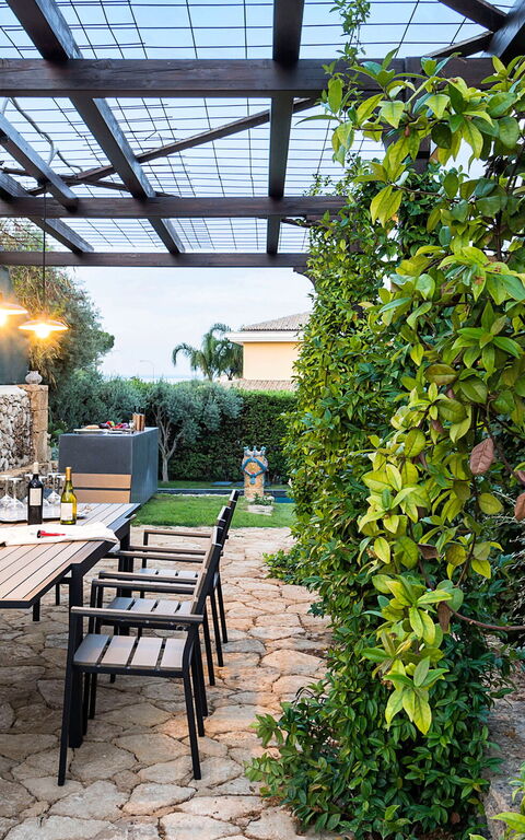 Villa Profumo D'Oriente: Exteriör, Utomhus