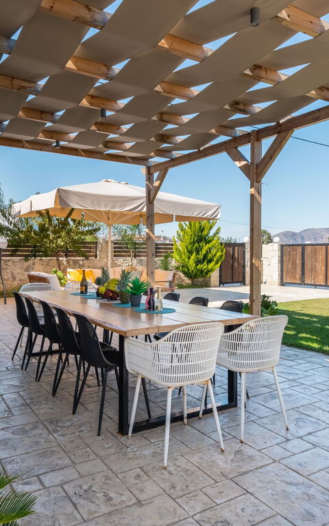 Villa Olympia: Balkong / terrass / uteplats, Exteriör, Trädgård, Utomhus