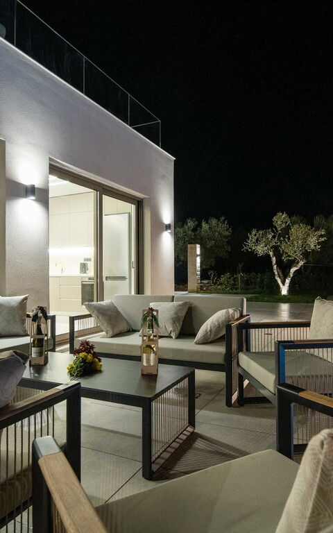 Villa Vasilissa: Exteriör, slå samman, Utomhus