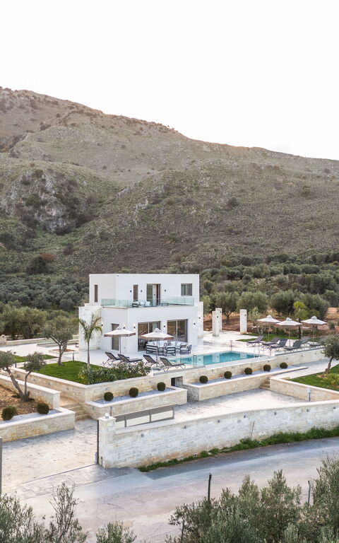 Villa Vasilissa: Exteriör, Utomhus