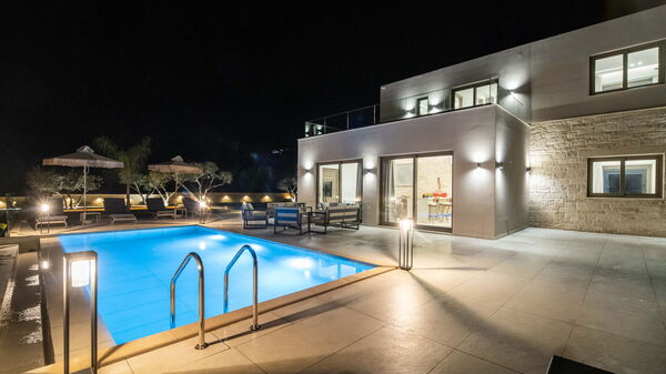 Villa Vasilissa: slå samman