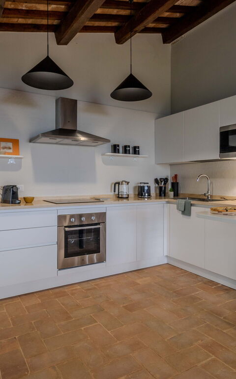 Tenuta Poggio Guiano: Fellesrom, Kök