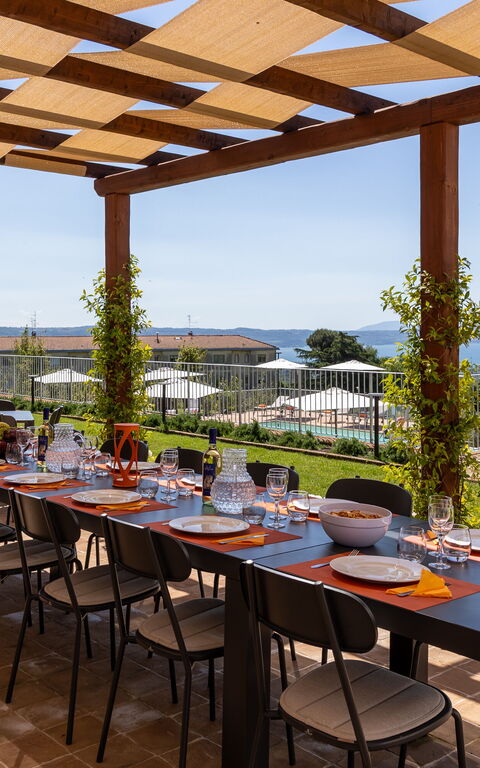 Tenuta Poggio Guiano: Balkong / terrass / uteplats, Exteriör, Trädgård, Utomhus, Visningar