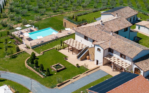 Tenuta Poggio Guiano: Exteriör, slå samman, Trädgård, Utomhus, Visningar