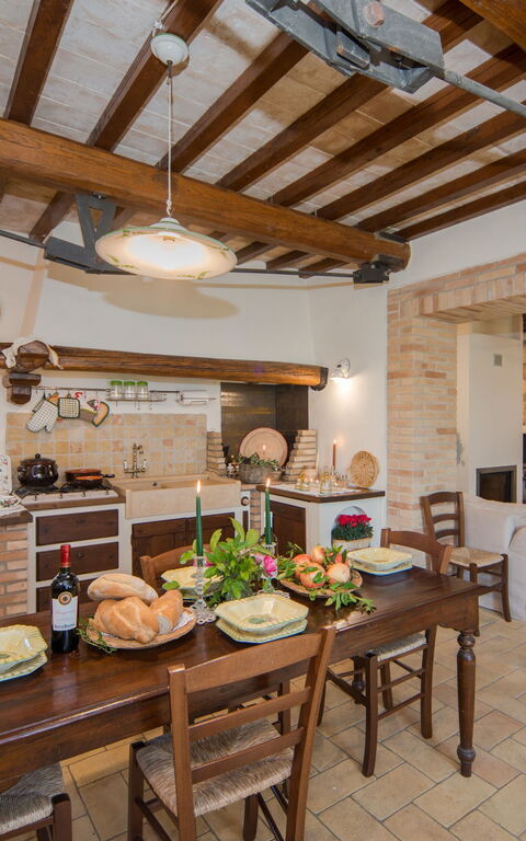 Villa Civita: Kök, Lunchrum