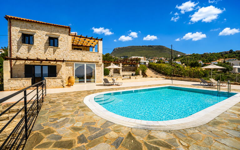 Villa Pi: Exteriör, slå samman, Utomhus