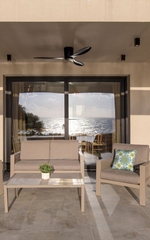 Villa Elais: Utomhus