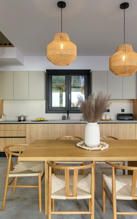 Villa Elais: Kök, Lunchrum