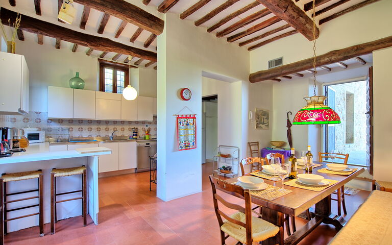 Villa Ulivacci: Kök, Lunchrum