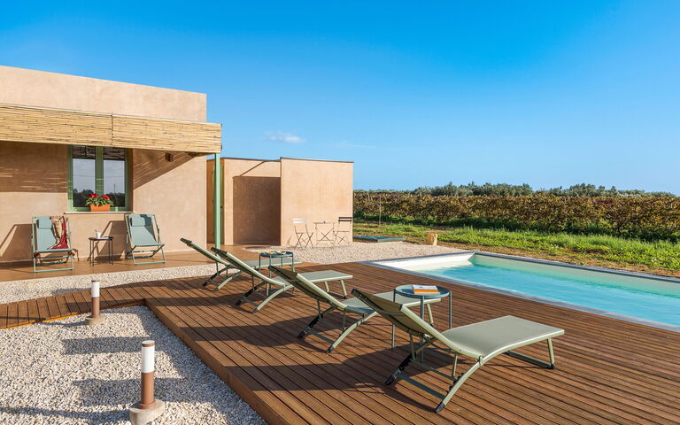 Villa Memà: Exteriör, slå samman, Utomhus