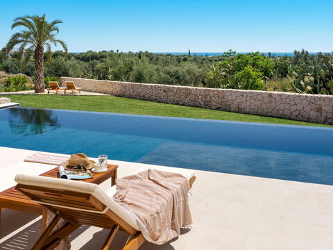 Eos Villa