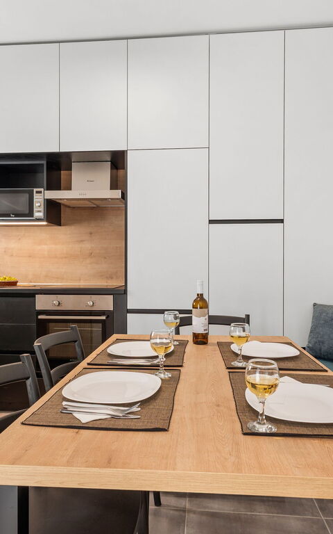 Villa Melia: Kök, Lunchrum