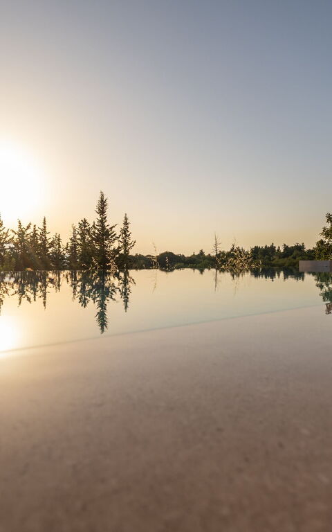 Villa Melia: Exteriör, slå samman, Utomhus, Visningar