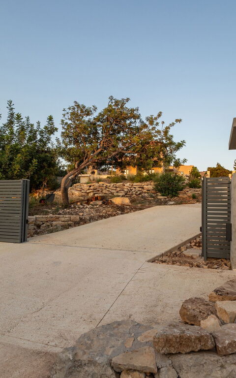 Villa Melia: Exteriör, Utomhus